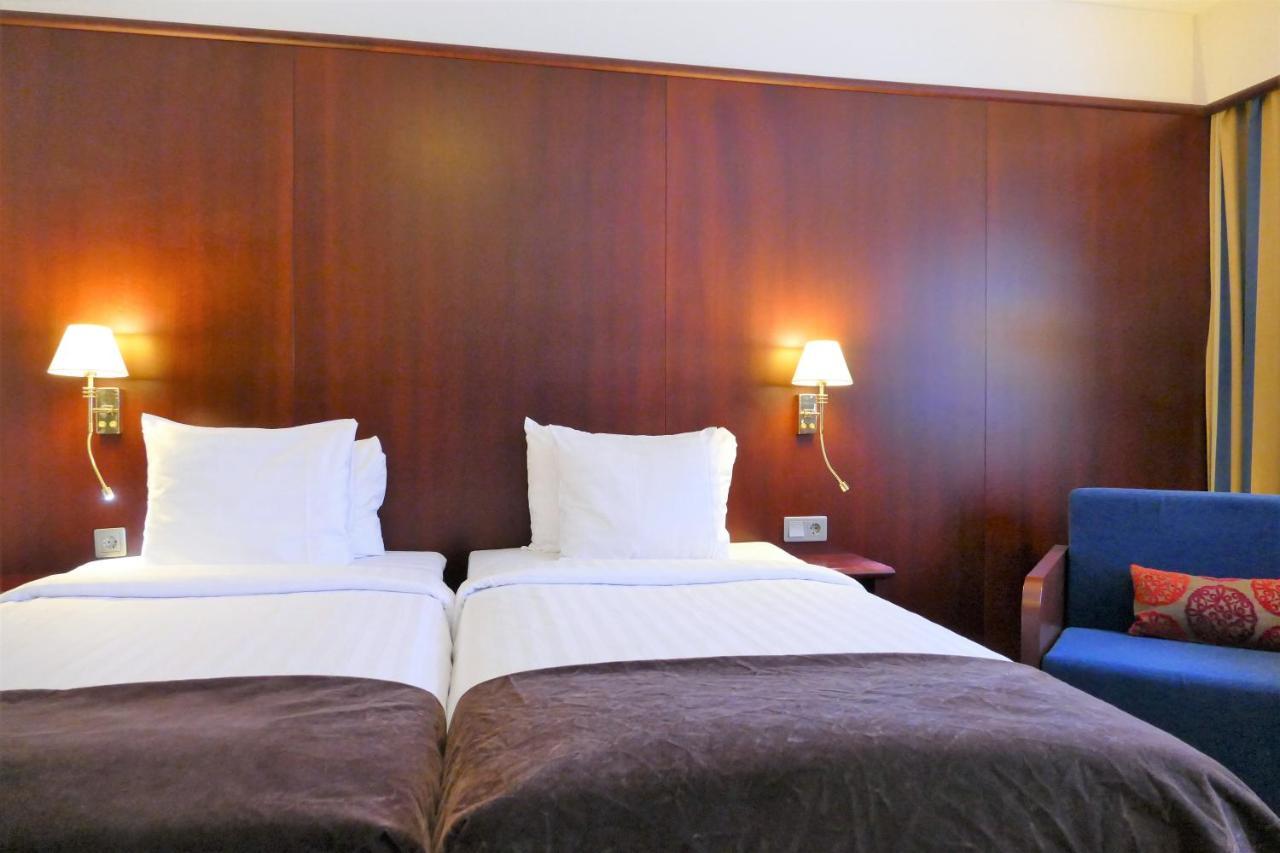 Hotel Kalliohovi Раума Екстериор снимка